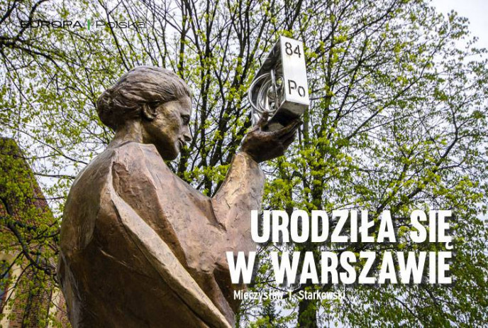 Urodziła się w Warszawie