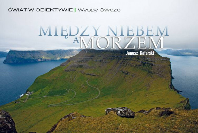 Między niebem a morzem