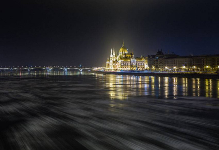 Nad pięknym zimowym Dunajem