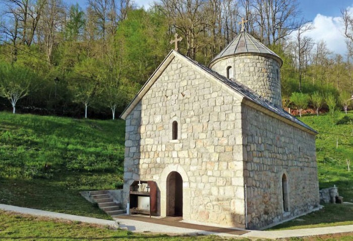 SAMOTNY ARCHANIOŁ