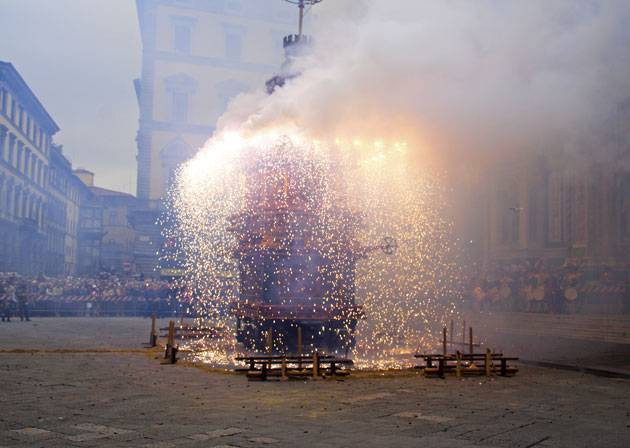 Wielkanocne fajerwerki we Florencji