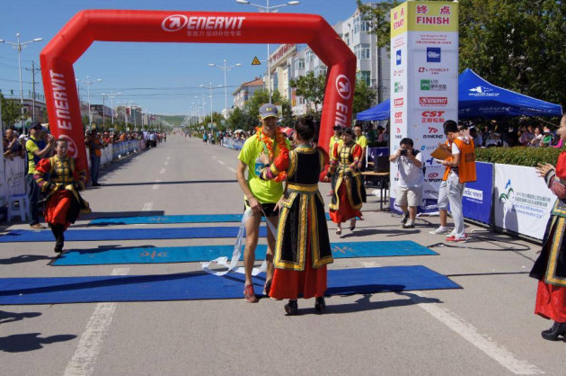 Andrzej Lachowski pobił rekord Grassland Marathon w Chinach